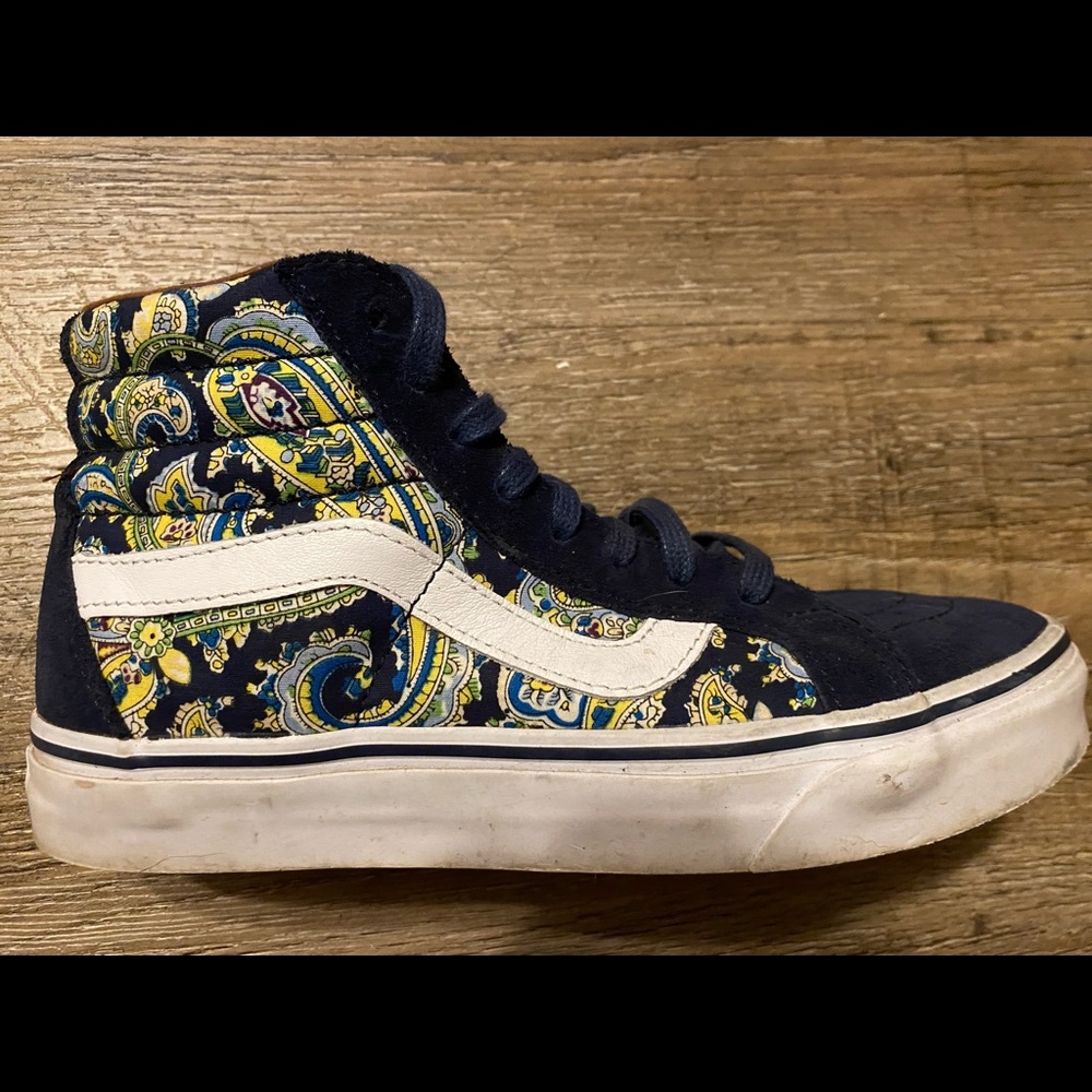 EUC - Vans HI Top - 6.5